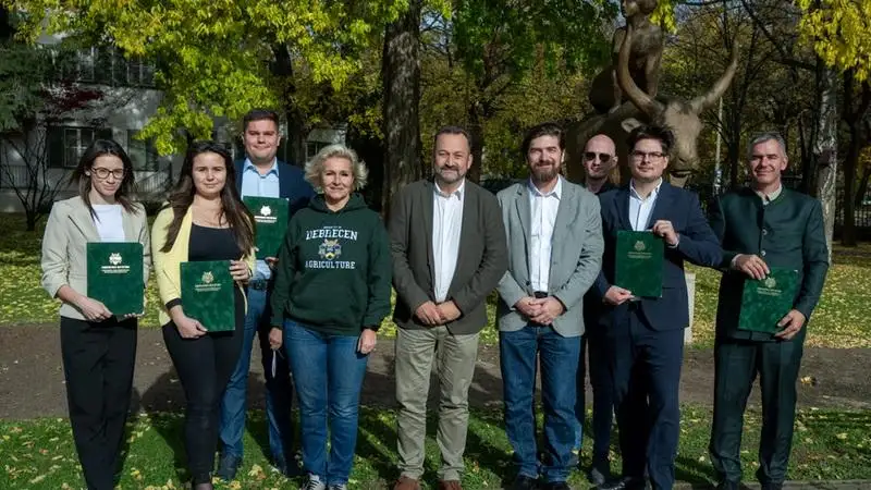 Nyolc hallgató kapta meg a Nemzeti Felsőoktatási Ösztöndíjat a Debreceni Egyetemen