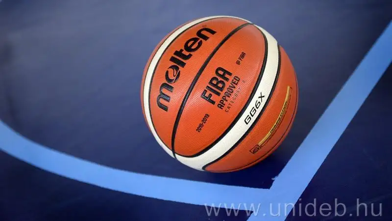 Több száz sportszakos hallgató érkezik