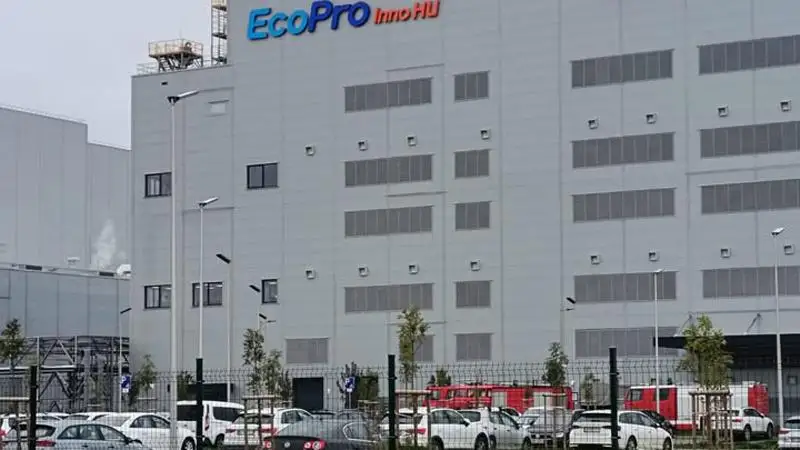 1,3 millió autóhoz elegendő katódanyag gyártására képes