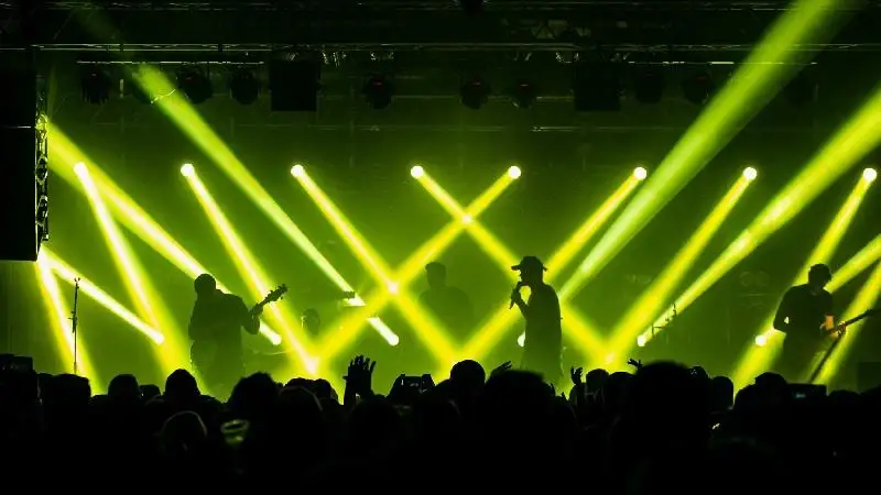 Tízéves a debreceni HALL