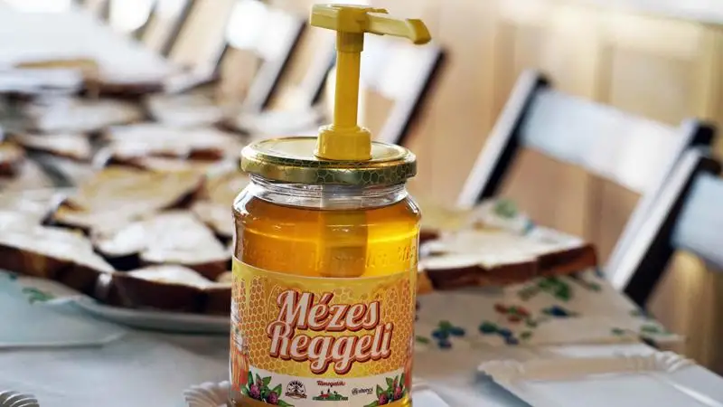 Óvodákba, iskolákba jut el a program