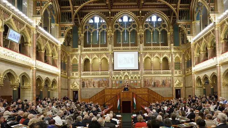 Tárgyalnak a tizennegyedik havi nyugdíj bevezetéséről is