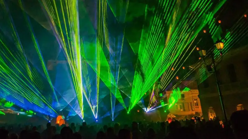 Miként köszöntik az új esztendőt az erdélyi városokban?