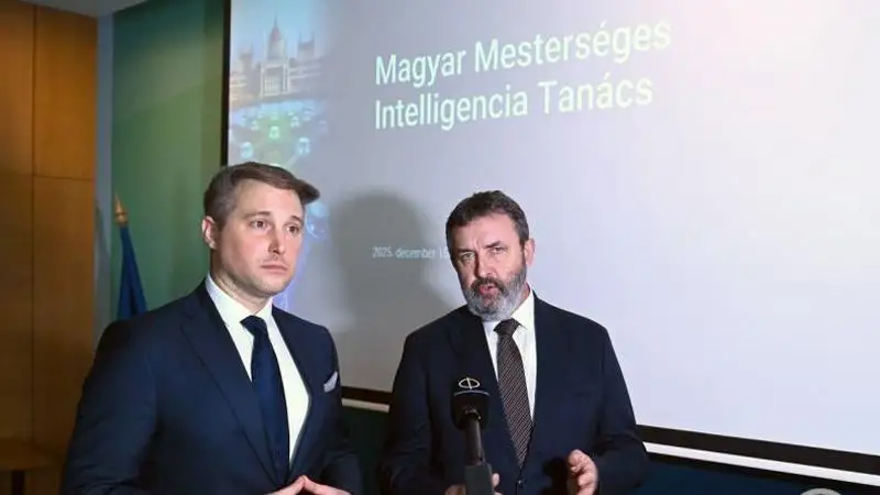 Ajánlásokat és szakpolitikai javaslatokat is tesz