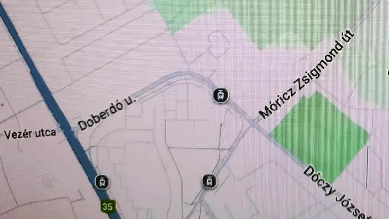 Megszűnik a lezárás a DEAC-pálya erdei oldalán