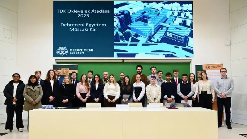 Elismerték a Műszaki Kar legjobb, kutatással is foglalkozó hallgatóit