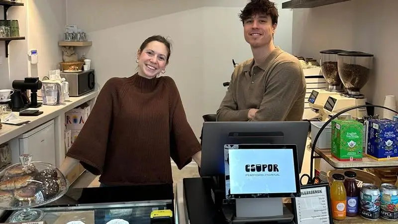 A Debrecenben született világbajnok kávézót nyitott