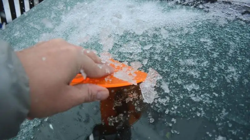 Piros riasztás, mert ónos eső is jöhet 