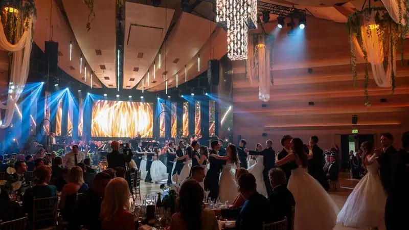 Debrecen ünnepi bálja a Nagytemplom korszerűsítéséért