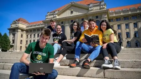 Négy új képzés a Debreceni Egyetem és a Siófok Campus kínálatában