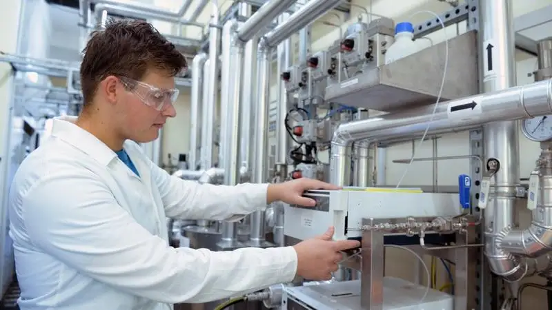 Piacorientált képzések a Debreceni Egyetem Természettudományi és Technológiai Karán