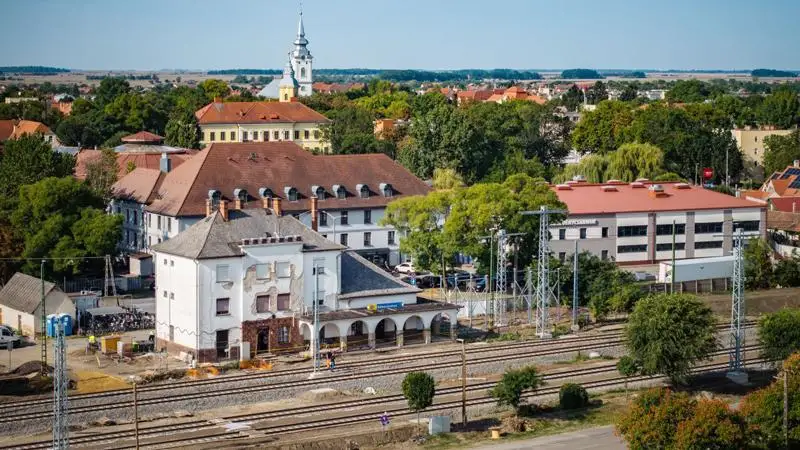 Elkészült a Debrecen-Balmazújváros vasútvonal felújítása