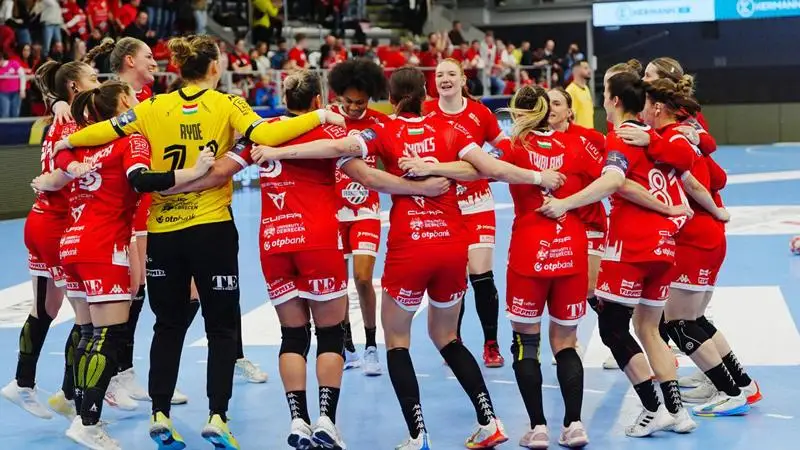 A debreceni kézis hölgyek 11 gólt számoltak rá a vetélytárs Esztergomra