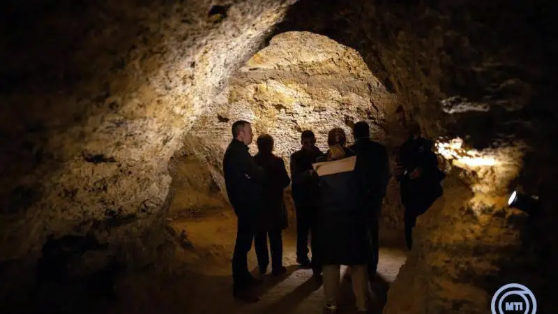 Március a barlangok hónapja