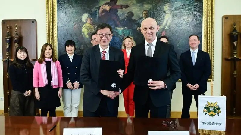 Nemzetközi együttműködést kötött a Debreceni Egyetem és az Education University of Hong Kong
