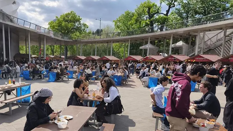 A Debreceni Egyetem rendezvényén 36 nemzet különleges ételeit kóstolhatták 