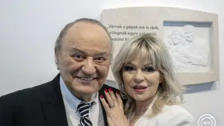 A művészházaspár domborműve a reptéren