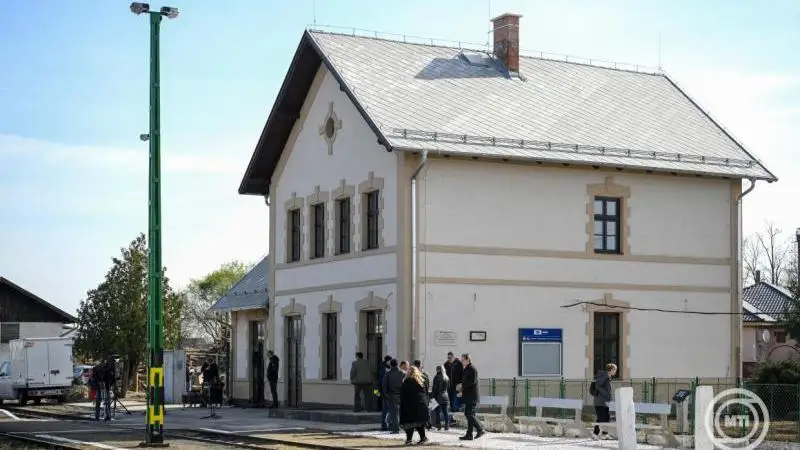 Négy vasútállomás átalakul, felújítás Nyíregyháza,  Füzesabony és Nagyvárad irányában