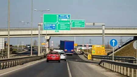 Útlezárás április második felétől