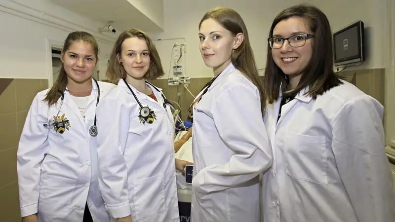 Debreceni kutatók is támogatást kaptak az MTA gyermeket nevelő tudósokat segítő programjában