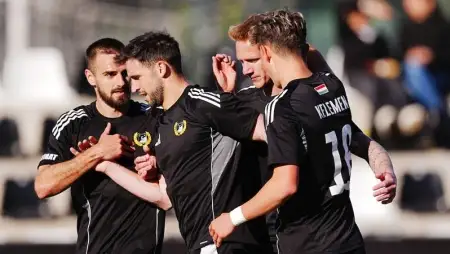 A lehetőség adott, élni kell vele! S akkor jöhet az NB II-es osztályozó.