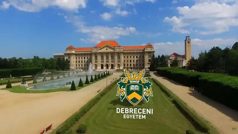 Kérdőív indult az Egyetem tér átalakításáról 