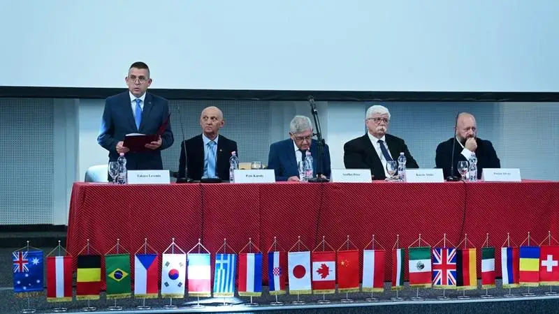 Megnyílt a Debreceni Nyári Egyetem