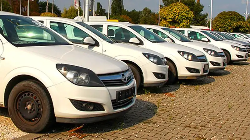 Az első helyen a Volkswagen átvette az Opel helyét