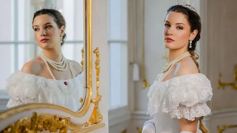 Sisi alakját idézi meg Tollas Viktória fotósorozata, amely a Gödöllői Királyi Kastélyban készült