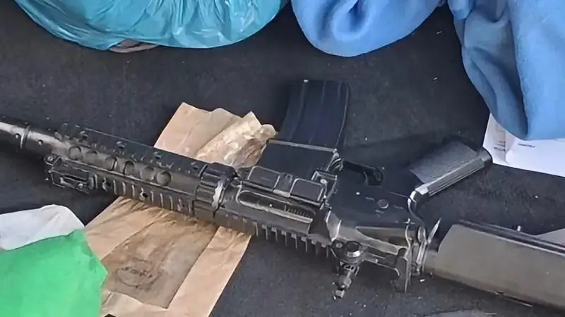 Airsoft fegyverrel lőtt járókelőkre egy mozgó autóból Debrecenben