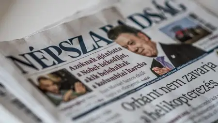 Egyesíti erőit a Népszavával s online újságként és nyomtatott hetilapként jelentkezik