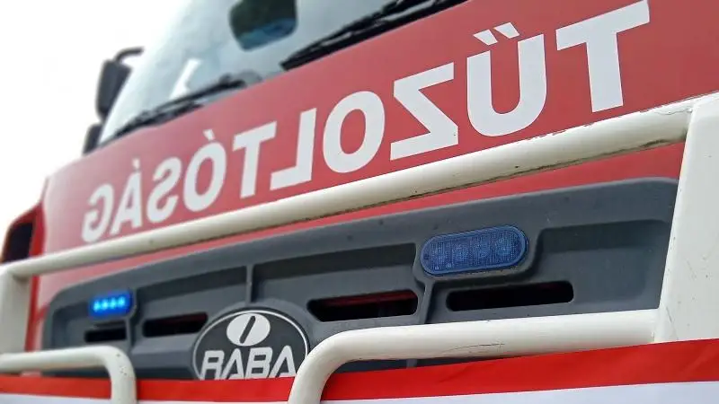 A szél újra életre keltette a lángokat a Hortobágyon