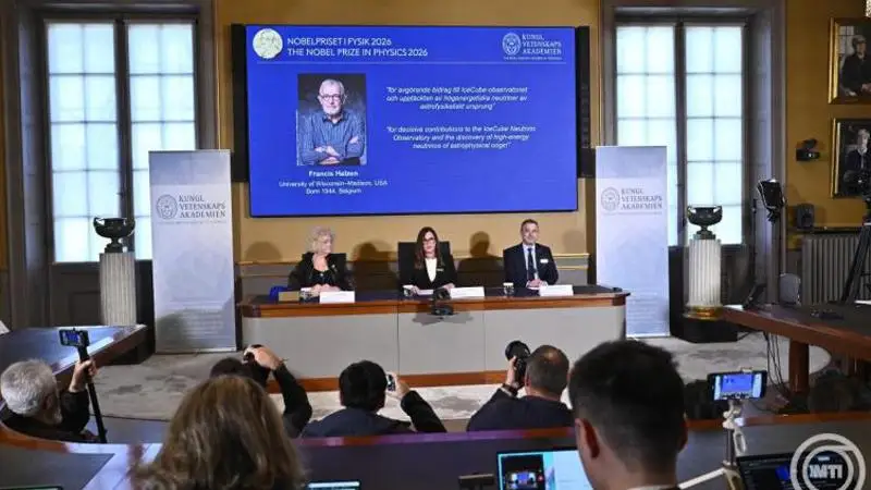 Francis Halzen részecskefizikusnak ítélték oda az idei fizikai Nobel-díjat