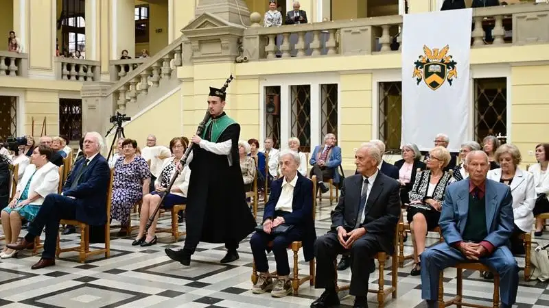 Jubileumi diplomaosztó a Debreceni Egyetem Bölcsészettudományi Karán