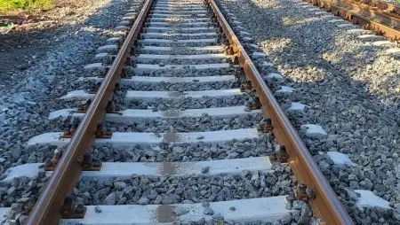 Vonatgázolás történt Debrecenben a Vértesi út közelében