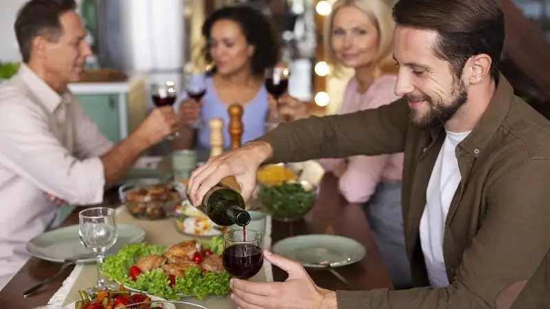 Beszéljünk az evőeszközökről – de ne tele szájjal!